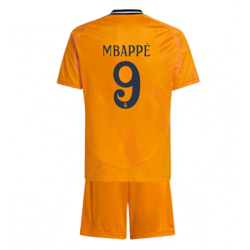 Dětský fotbalový dres Real Madrid Kylian Mbappe #9 2024-25 Venkovní Krátký Rukáv (+ trenýrky)